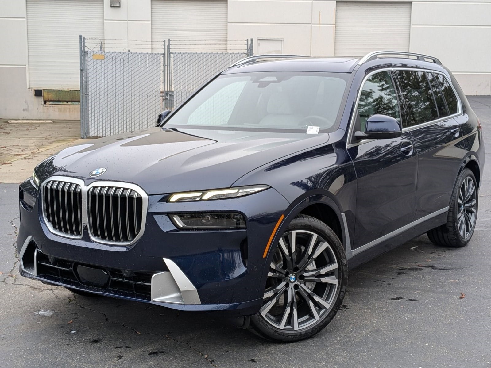 2026 BMW X7 40i's photo