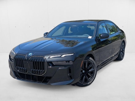 2025 BMW 750e xDrive Sedan