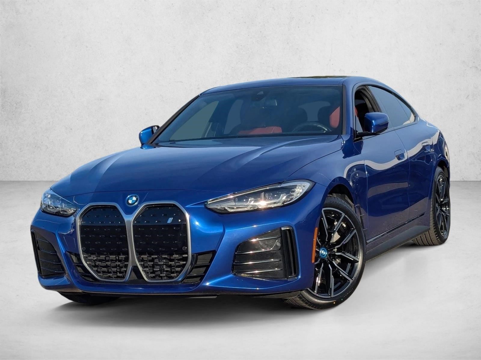 2023 BMW i4 40's photo