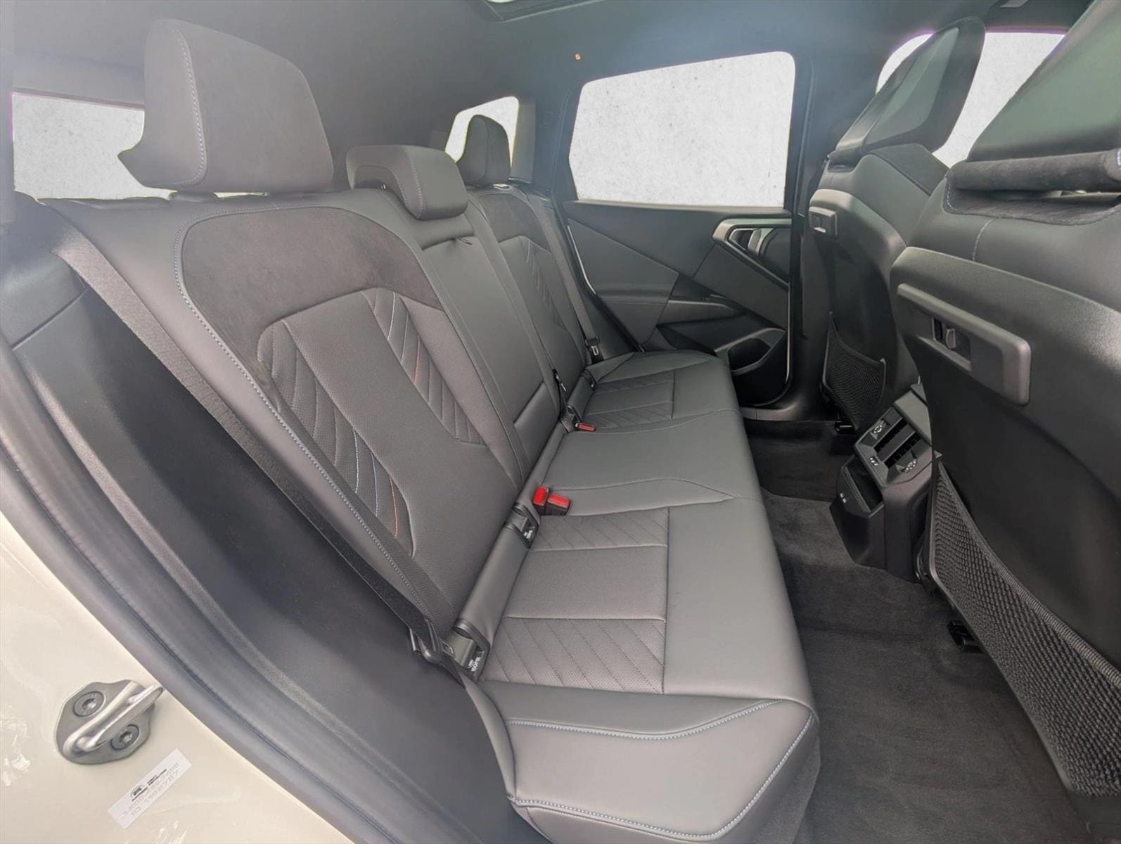 2026 BMW X3 30 - Photo 22