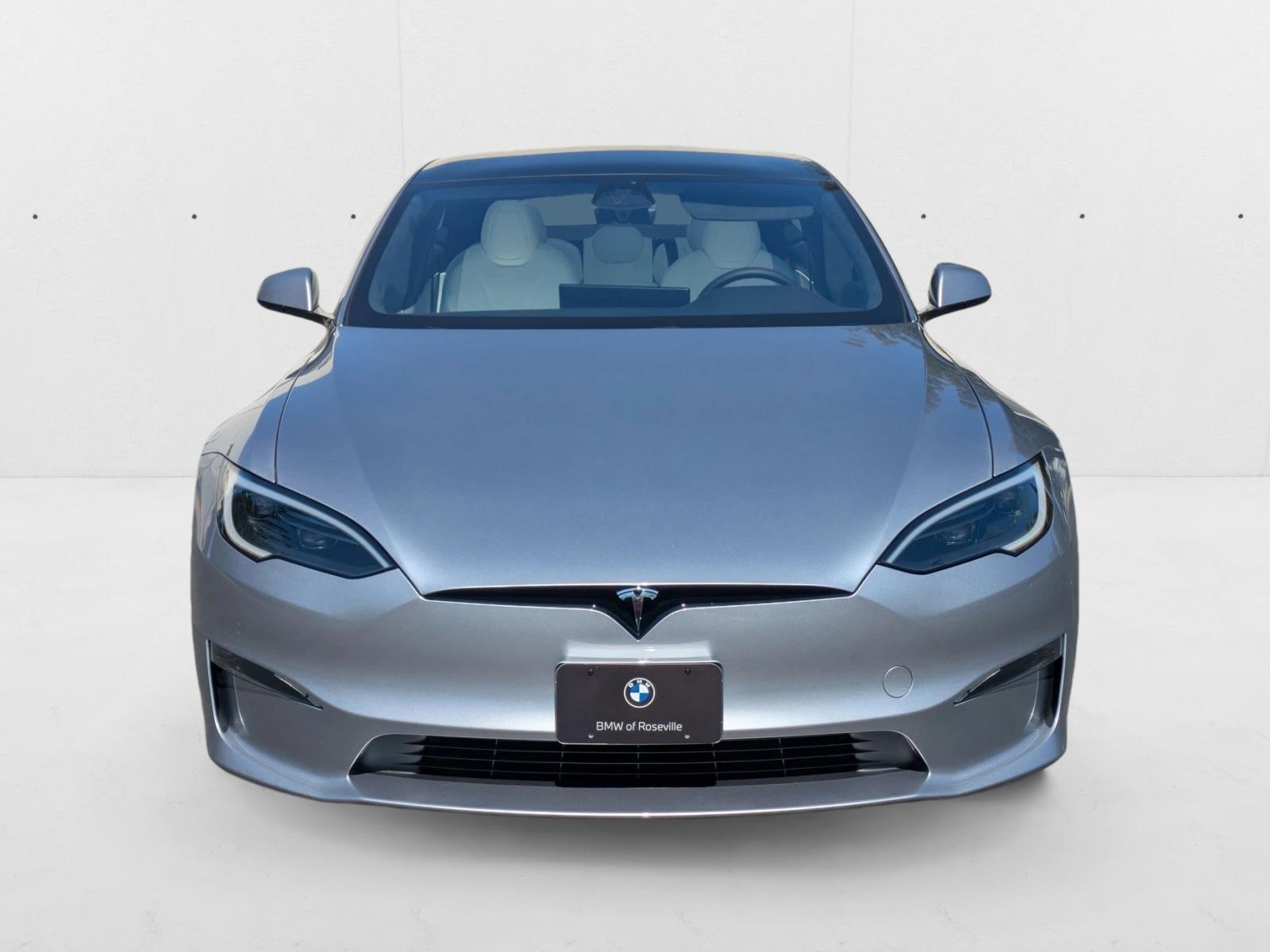 2025 Tesla Model S photo 2
