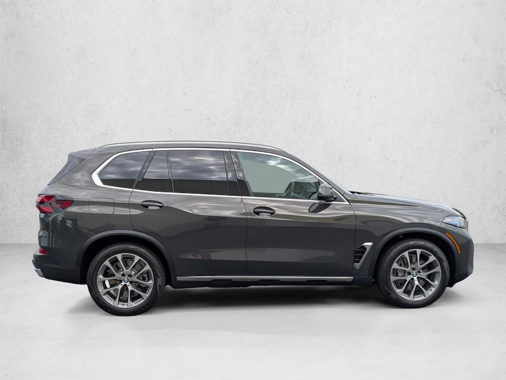 New 2026 BMW X5 PHEV xDrive50e SUV