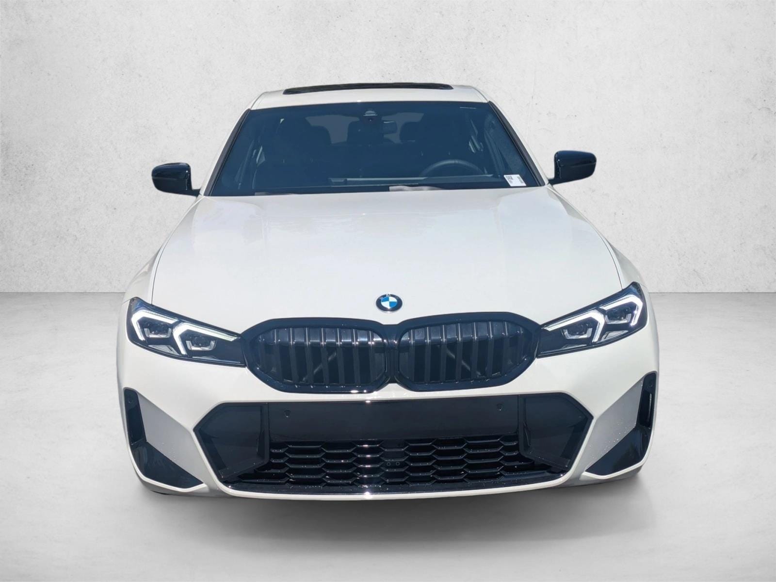 2025 BMW 330i photo 5