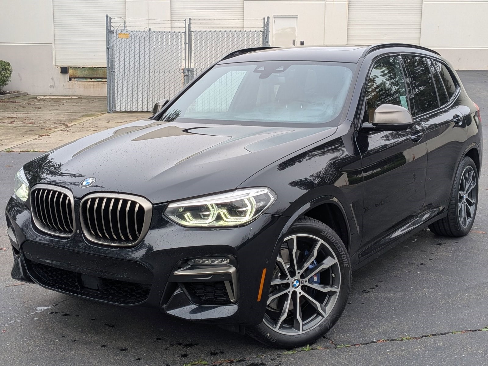 2021 BMW X3 40i's photo