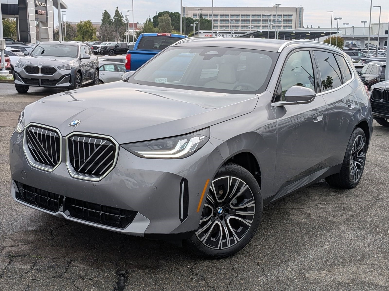 2026 BMW X3 30's photo