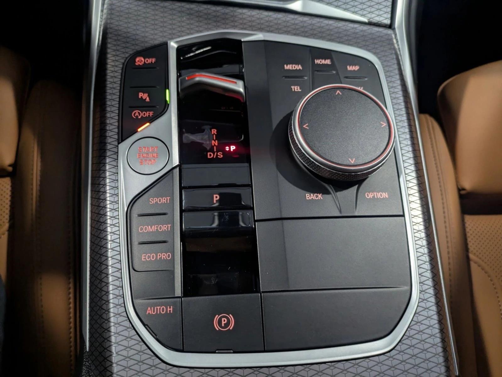 2025 Bmw 330i photo 3