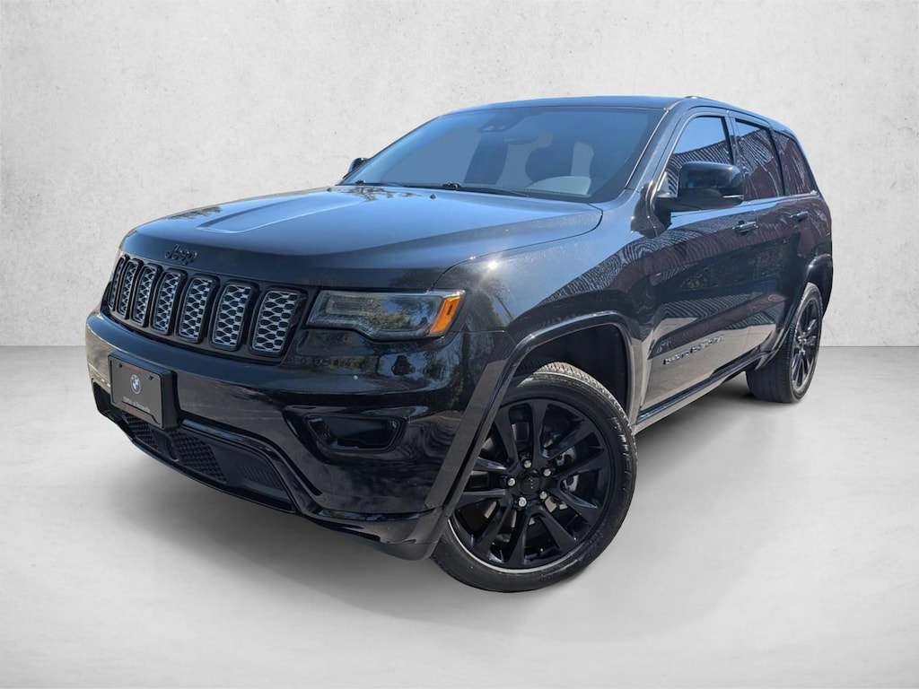 Used 2021 Jeep Grand Cherokee Laredo SUV