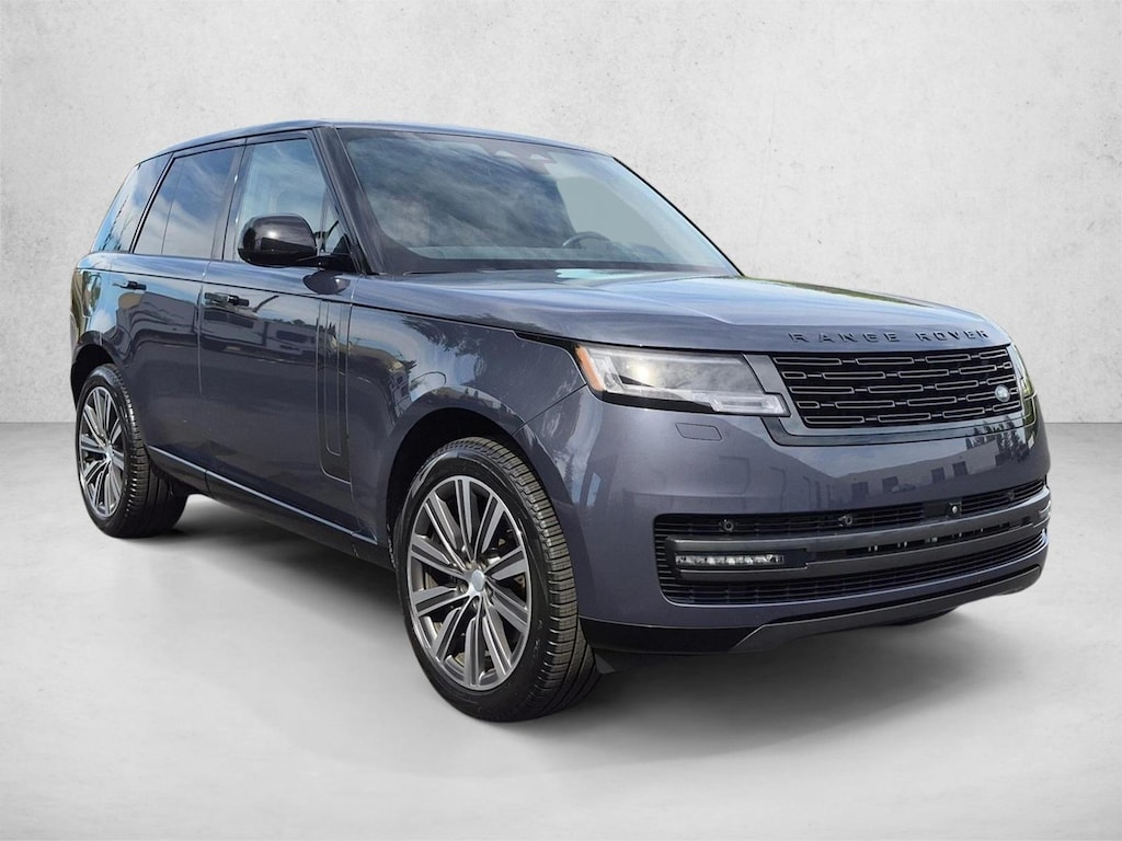 Used 2025 Land Rover Range Rover P400 SE SUV