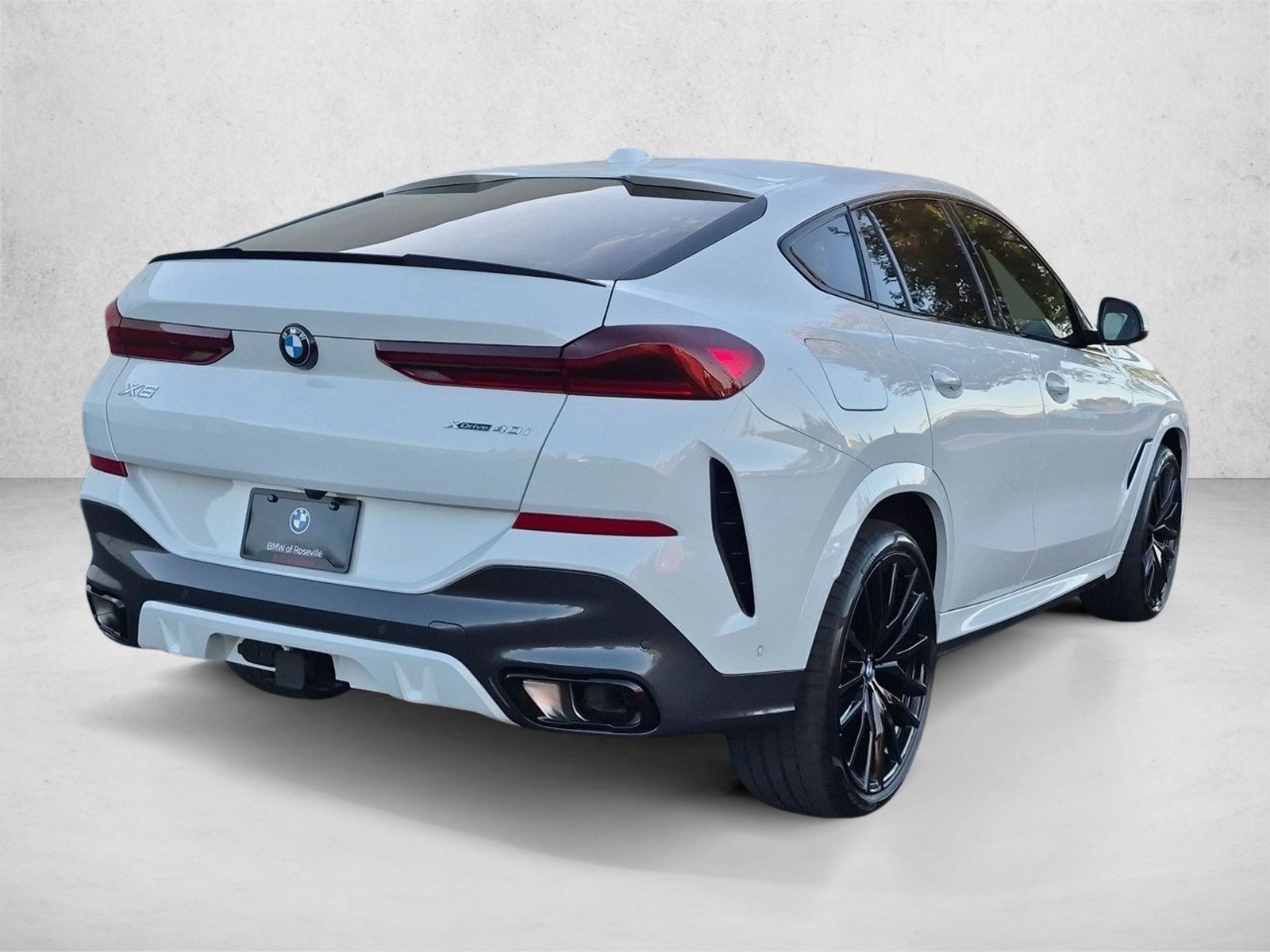 New 2027 BMW X6 xDrive40i SUV