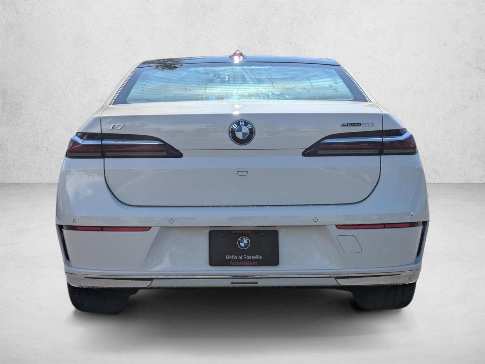 2025 BMW i7 50 - Photo 7