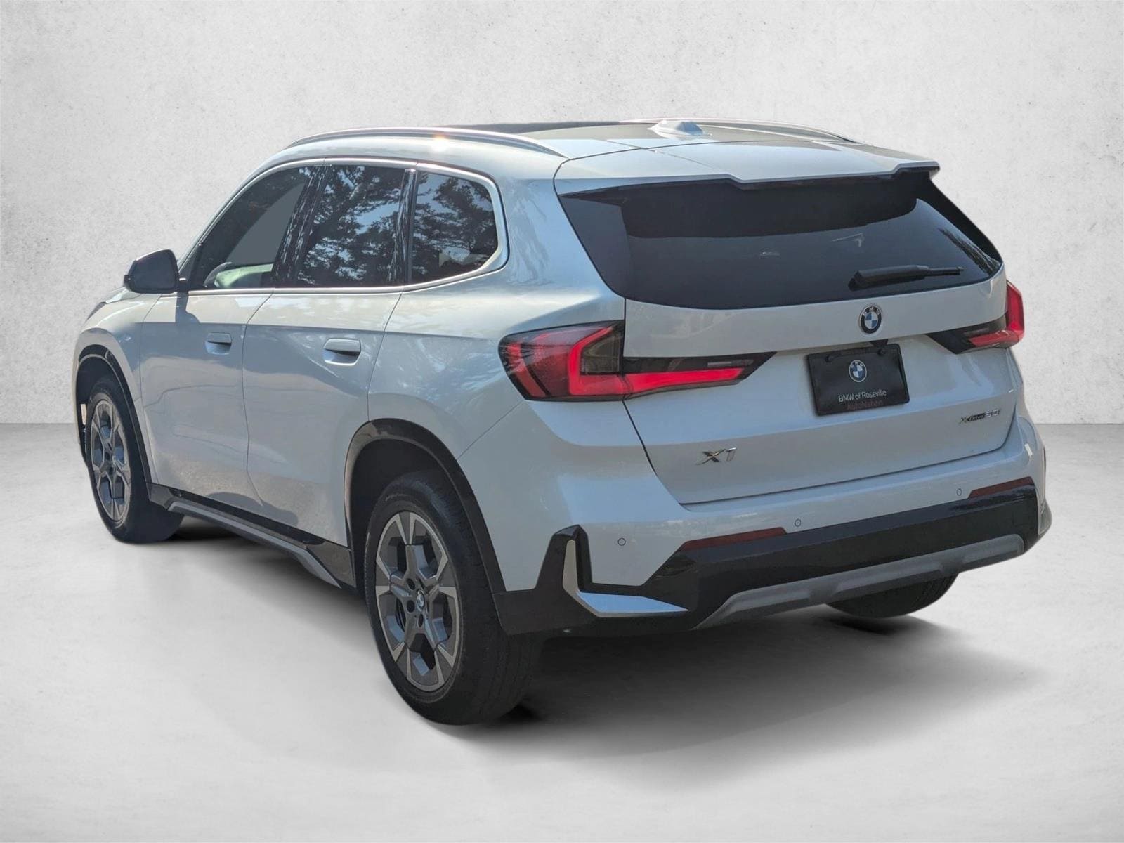 2025 BMW X1 28i - Photo 8