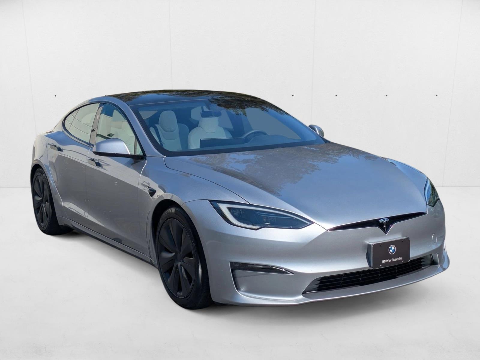 2025 Tesla Model S photo 3