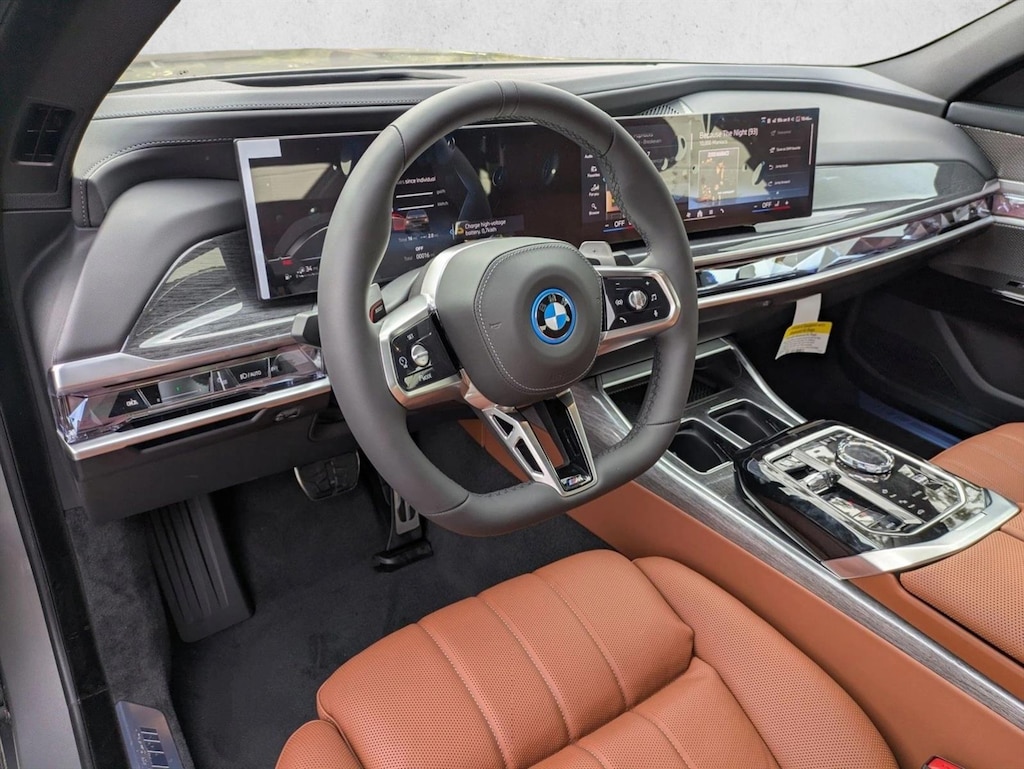 New 2026 BMW 750e xDrive Sedan