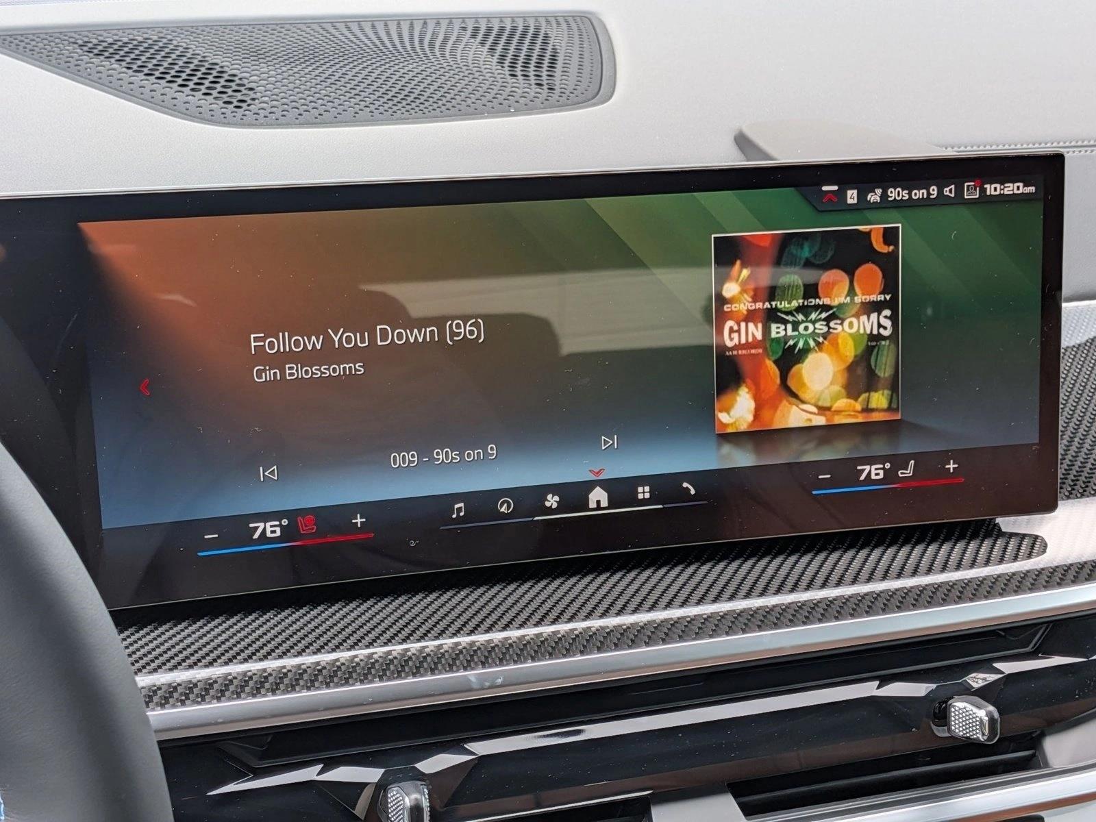 2026 BMW X5 M60i - Photo 12