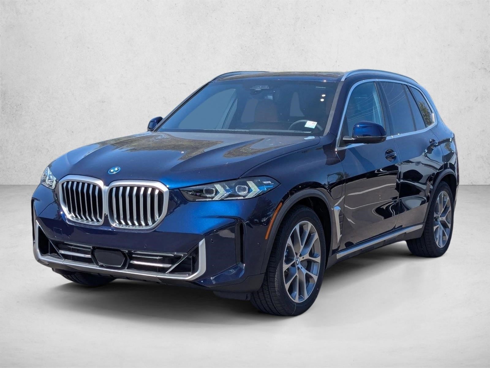 2026 BMW X5 xDrive50e's photo