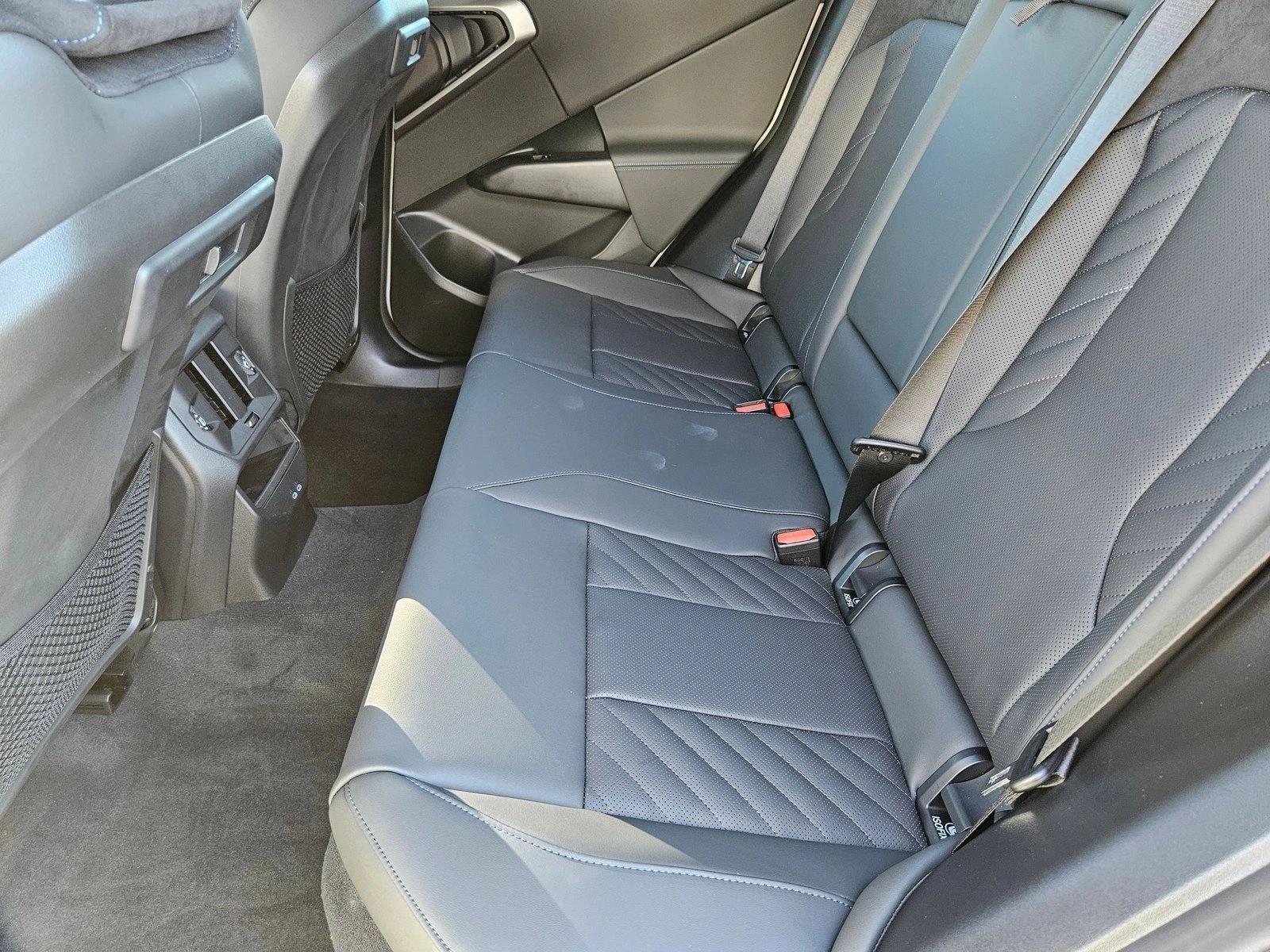 2025 BMW X3 30 - Photo 16