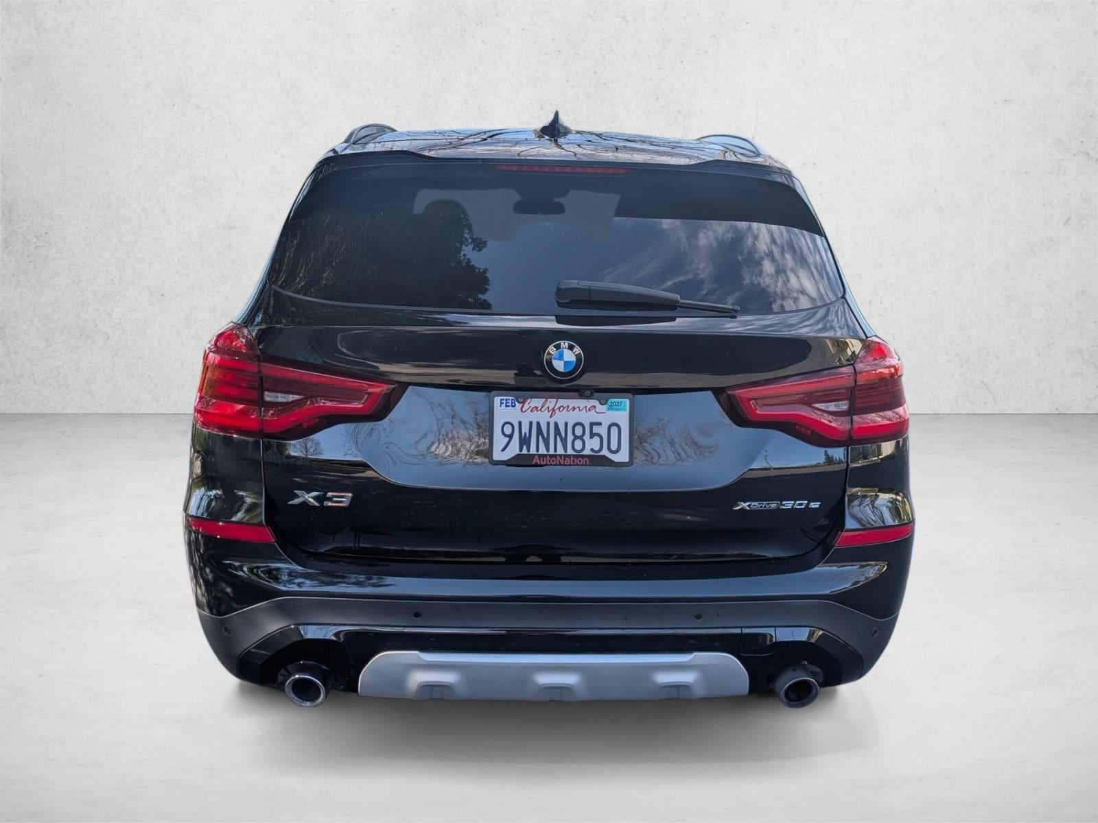 2021 BMW X3 PHEV xDrive30e photo 3