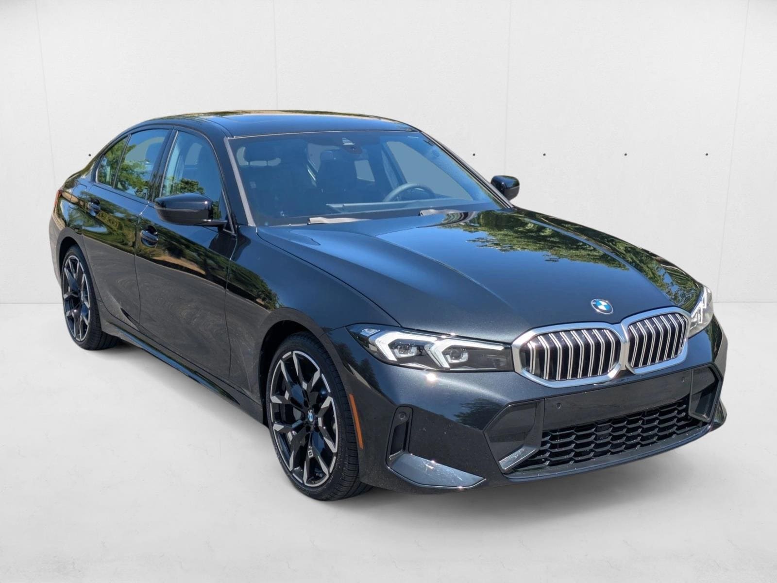 2025 BMW 330i xDrive photo 6
