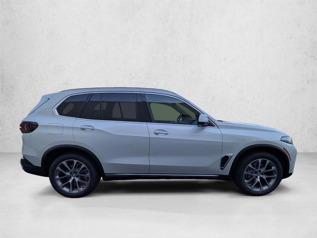 New 2026 BMW X5 xDrive40i SUV