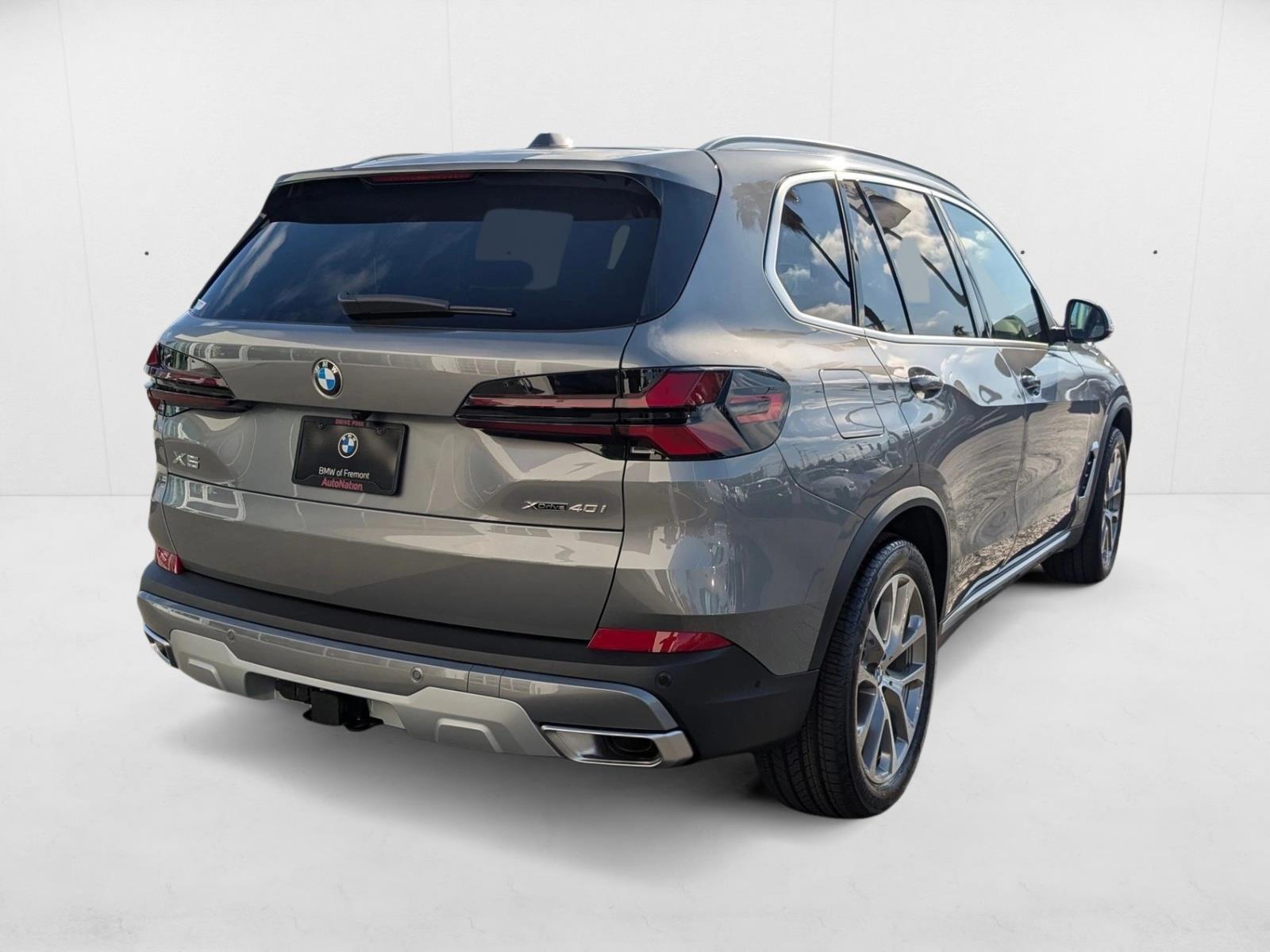 2026 Bmw X5 xDrive40i photo 2