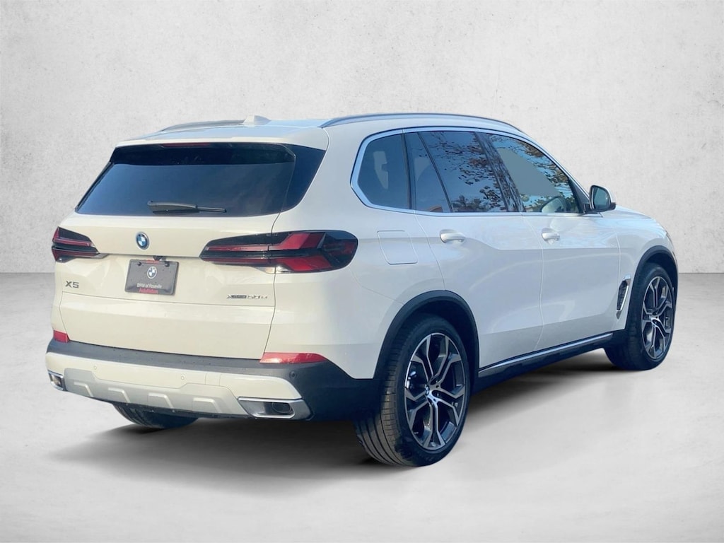 New 2026 BMW X5 PHEV xDrive50e SUV
