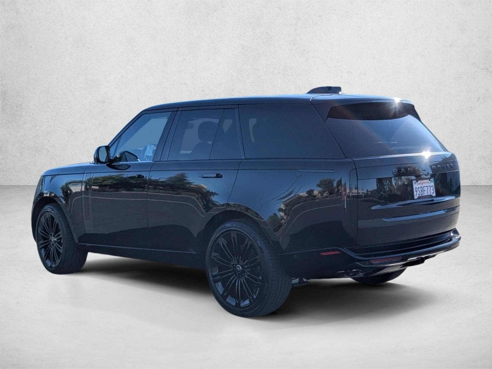 2025 Land Rover Range Rover SE - Photo 5