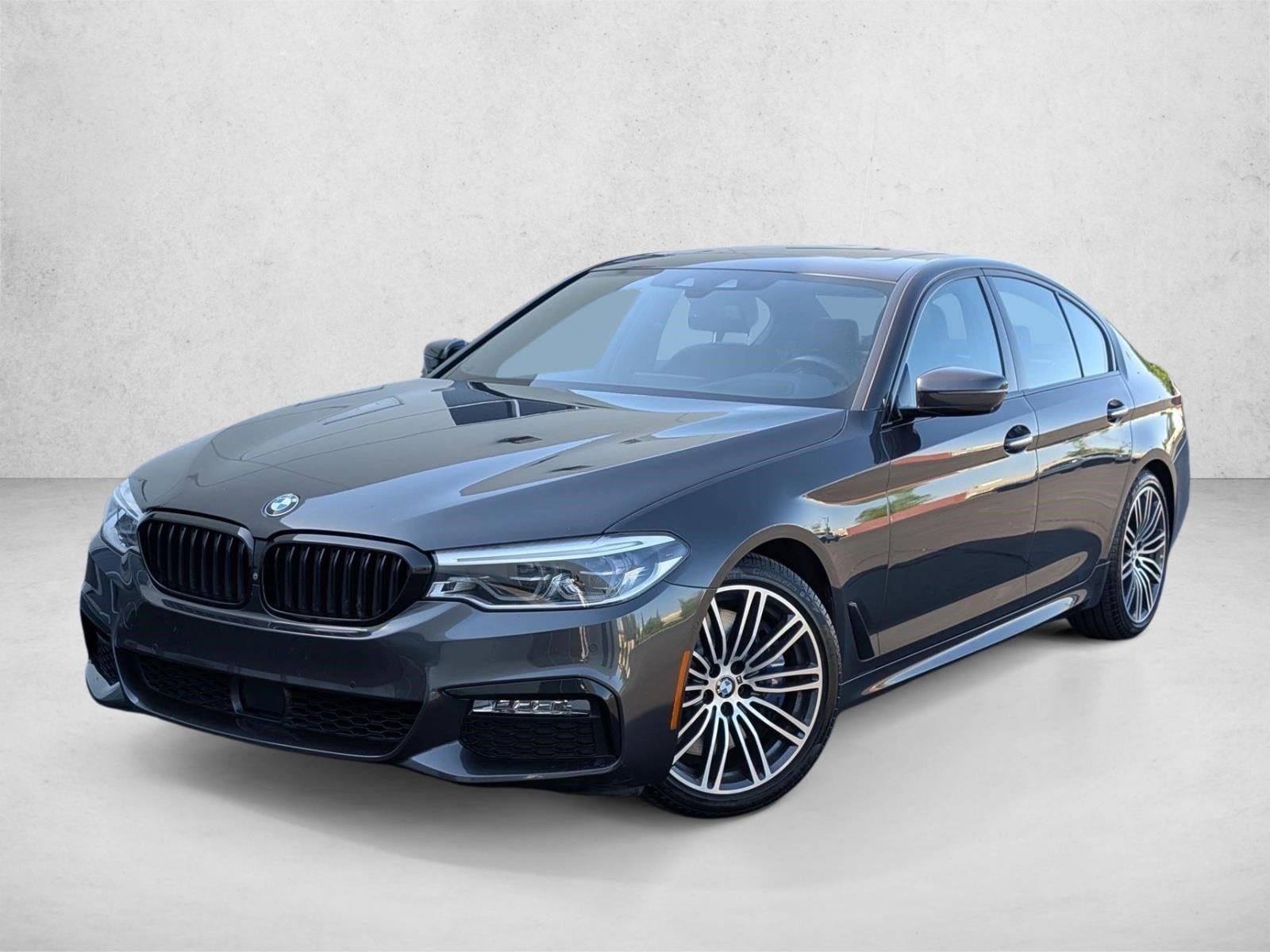2017 BMW 5 Series 540i Sedan's photo