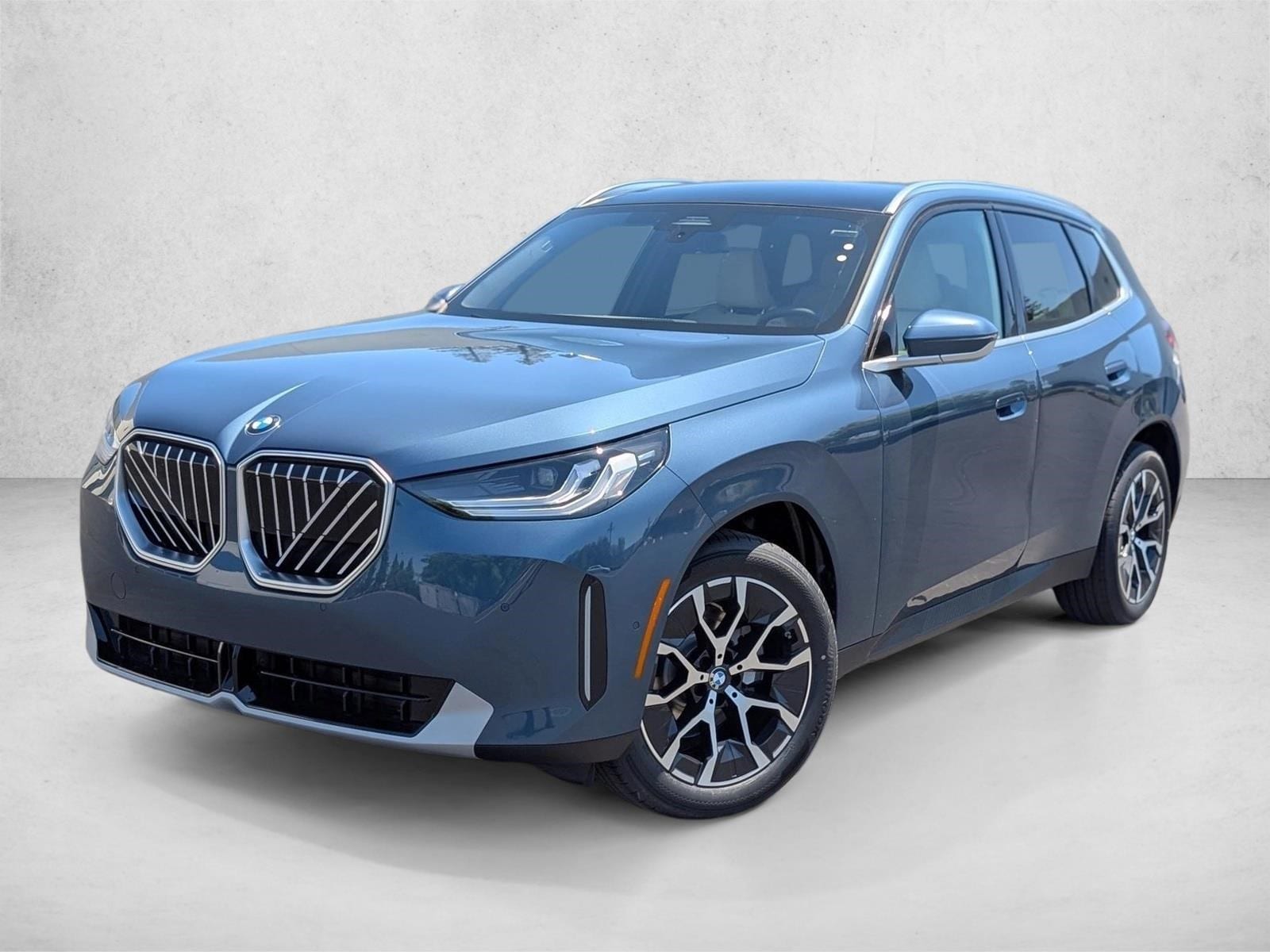 2026 BMW X3 30 XDRIVE's photo