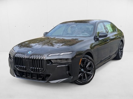 2026 BMW 750e xDrive Sedan