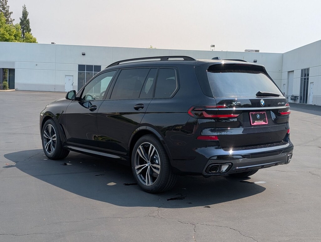 New 2027 BMW X7 xDrive40i SUV