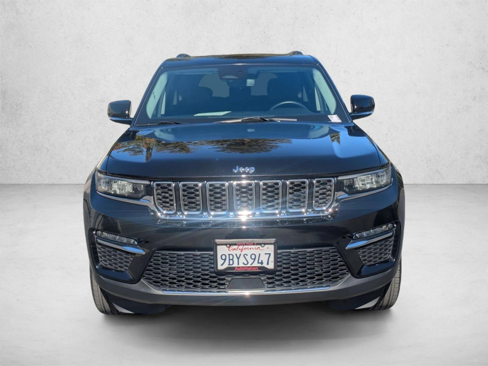 2022 Jeep Grand Cherokee Limited photo 2