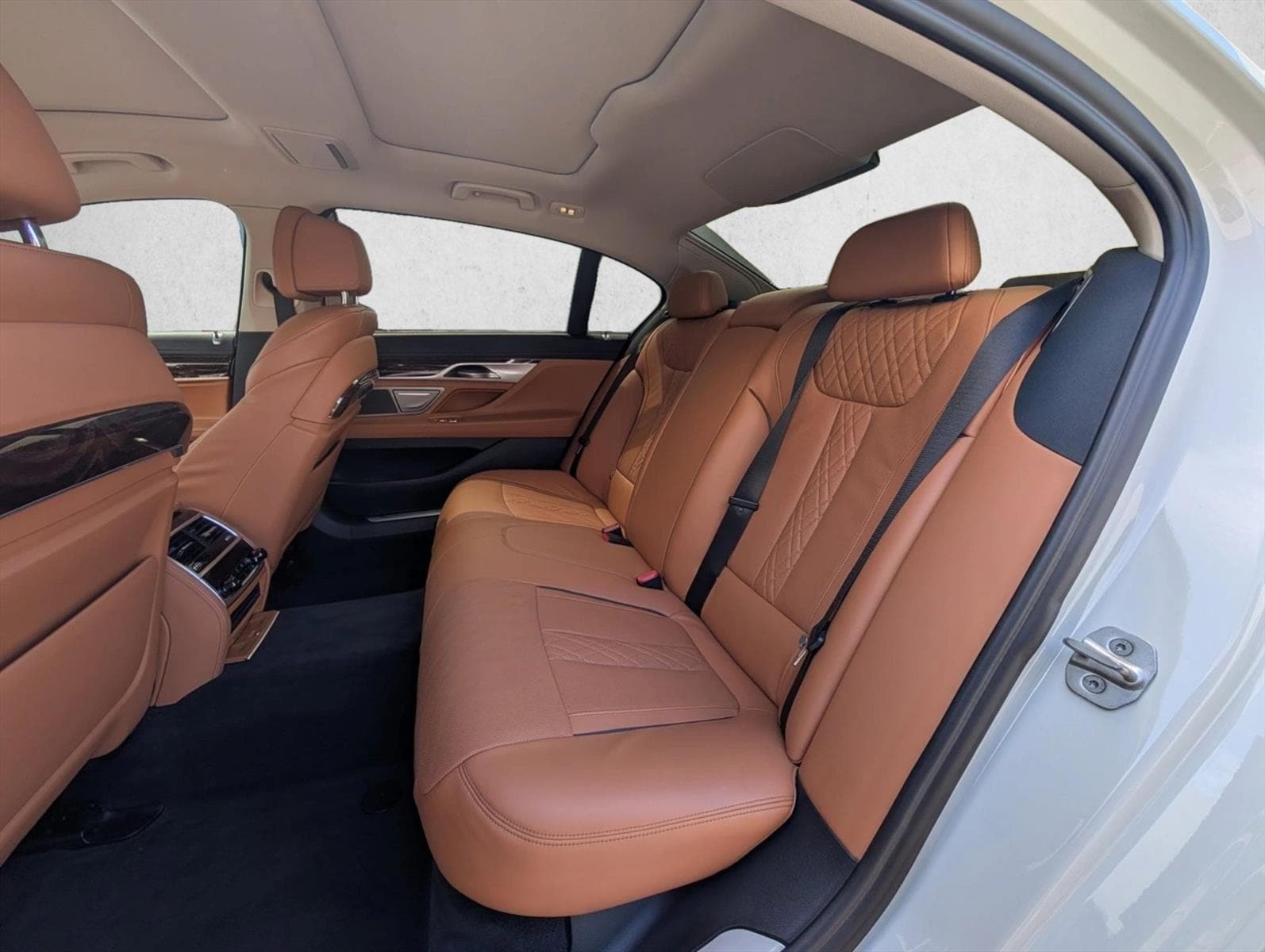 2022 BMW 7 Series 750i - Photo 20