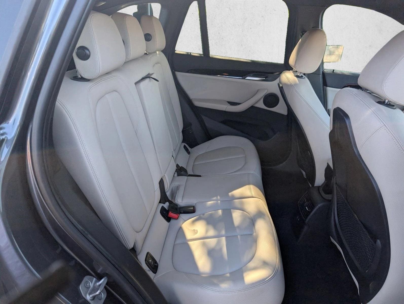 2020 BMW X1 28i - Photo 19
