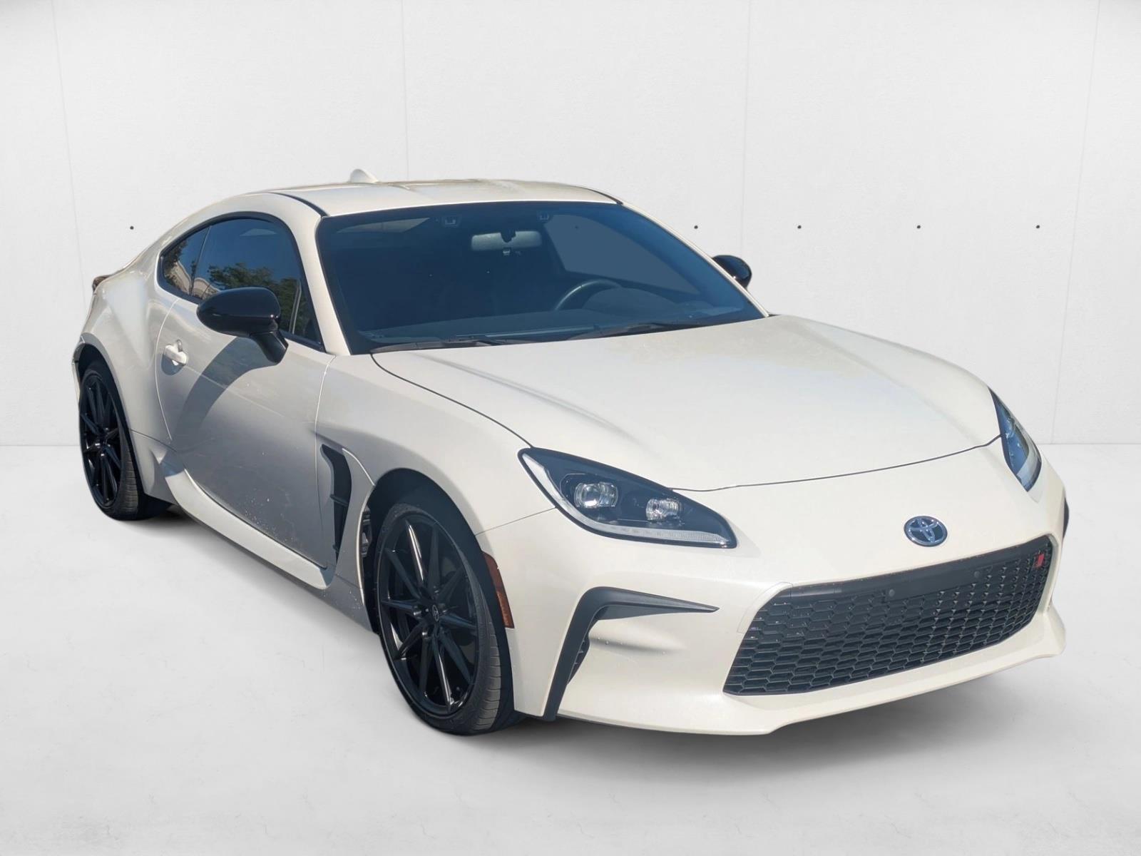 2024 Toyota GR86 Premium photo 3