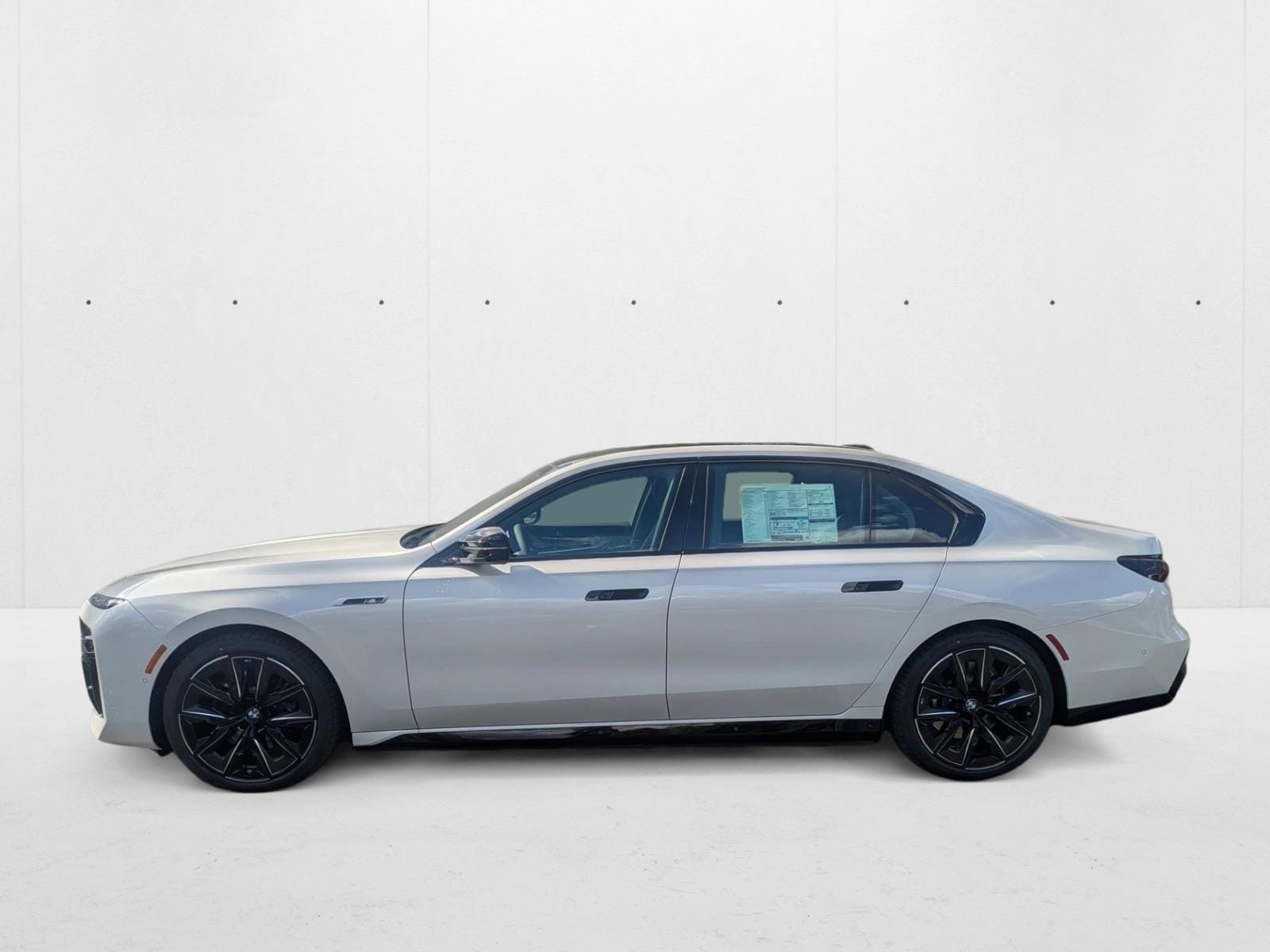 2026 BMW i7 M70 - Photo 9
