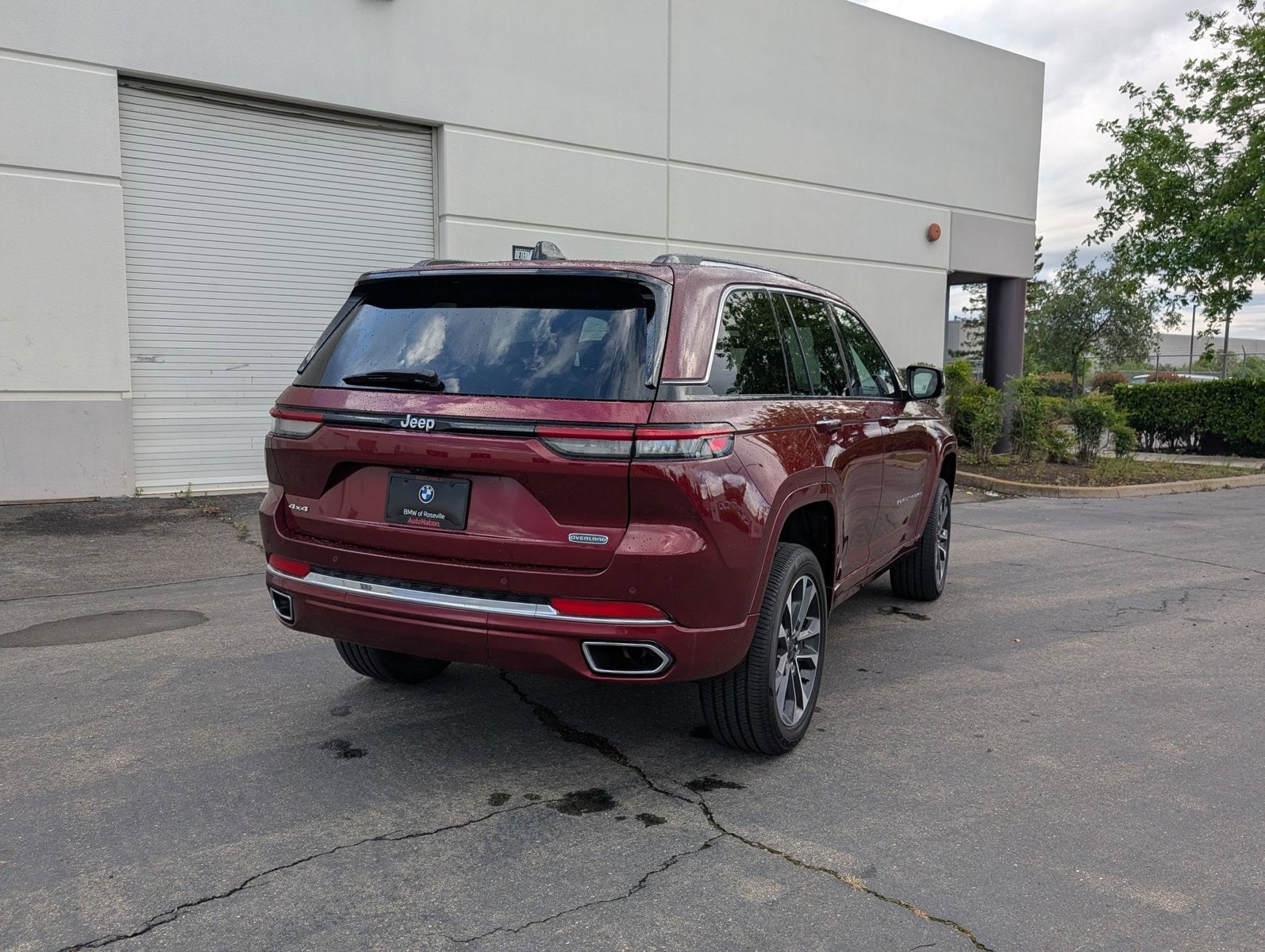 2023 Jeep Grand Cherokee Overland photo 4