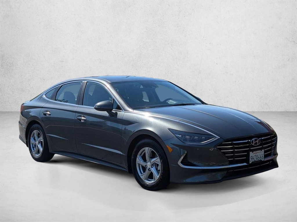 Used 2023 Hyundai Sonata SE Sedan