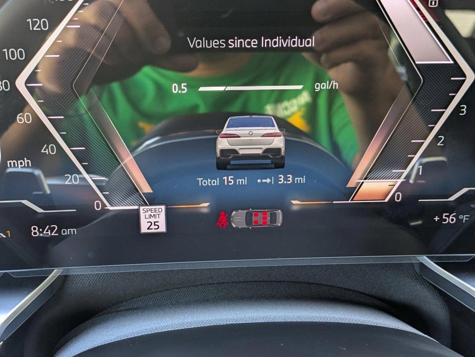 2025 BMW 7 Series 760i - Photo 12