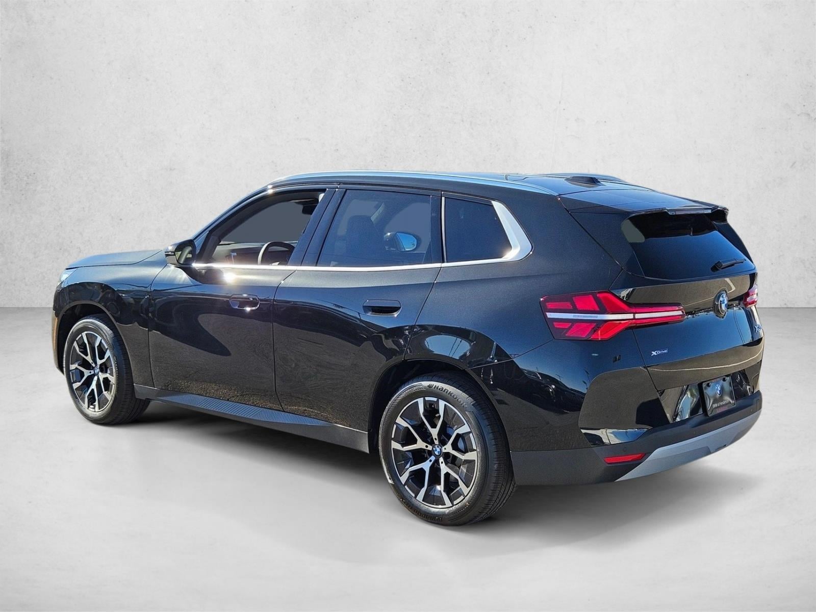2026 BMW X3 30 - Photo 9