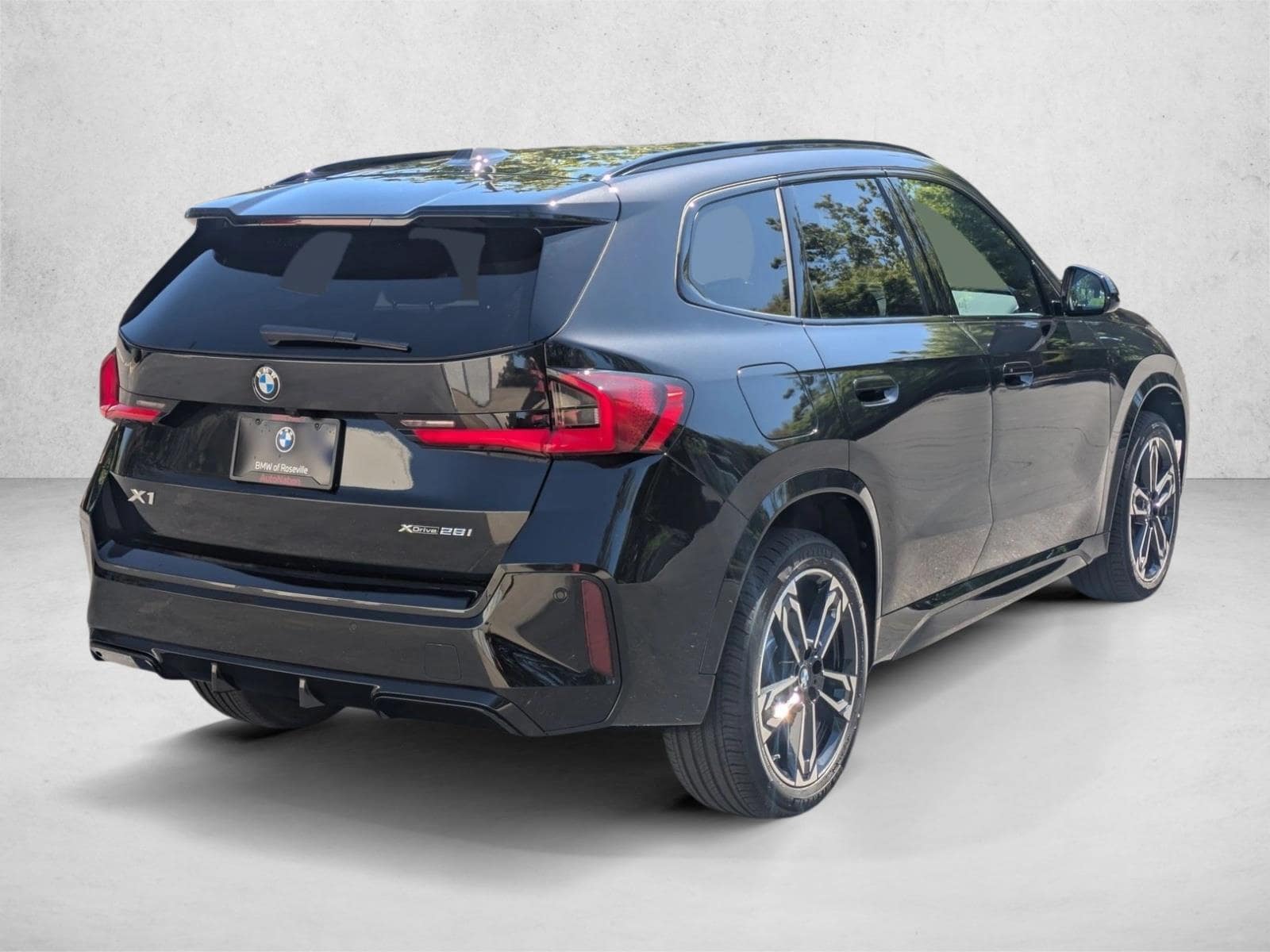 2025 BMW X1 xDrive28i photo 4