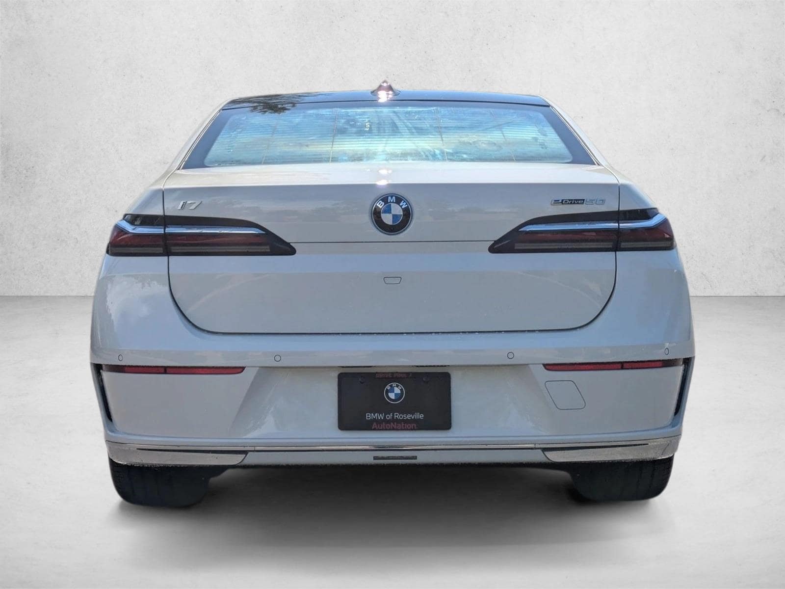 2025 BMW i7 50 - Photo 6
