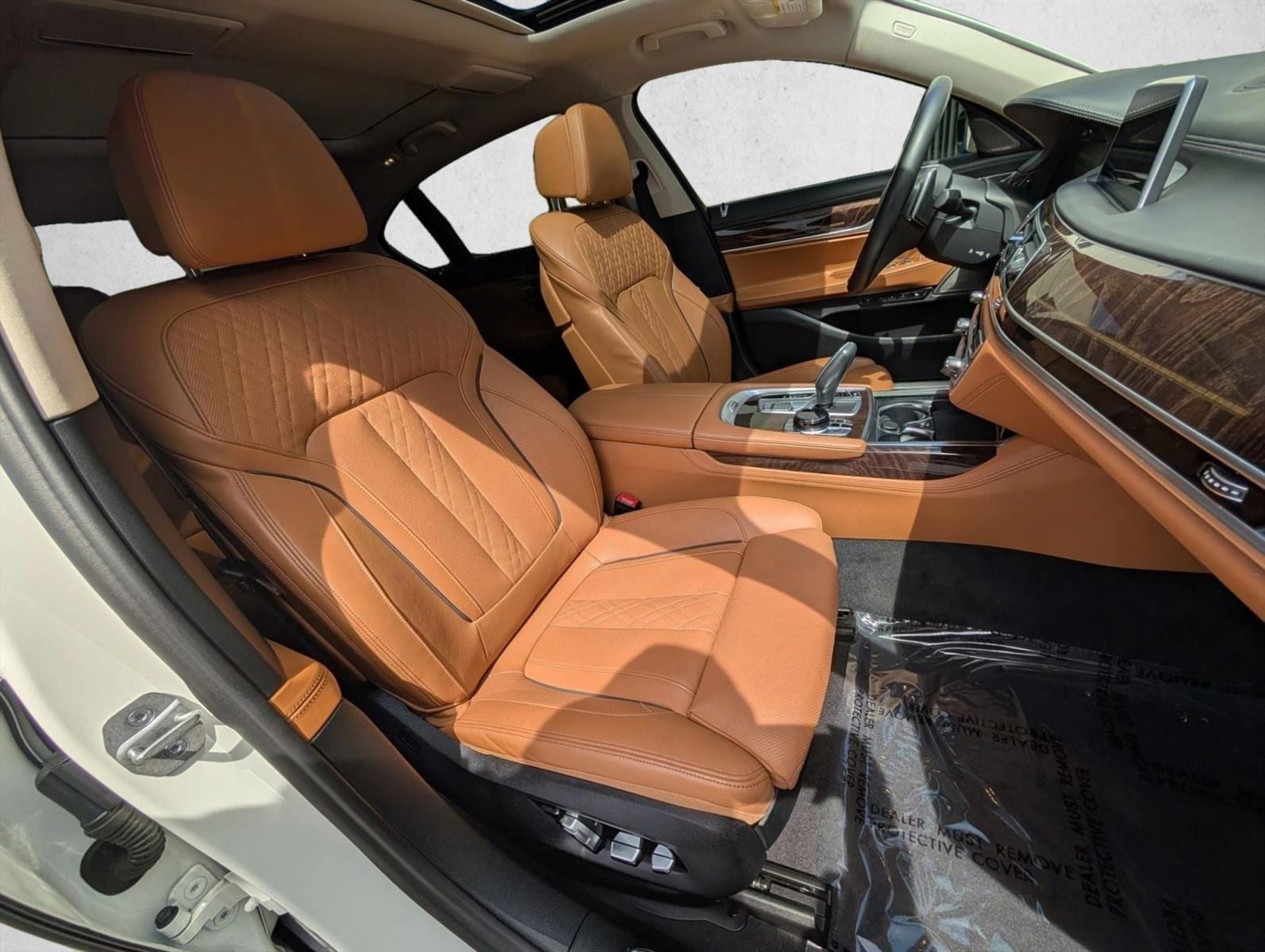 2022 BMW 7 Series 750i - Photo 22
