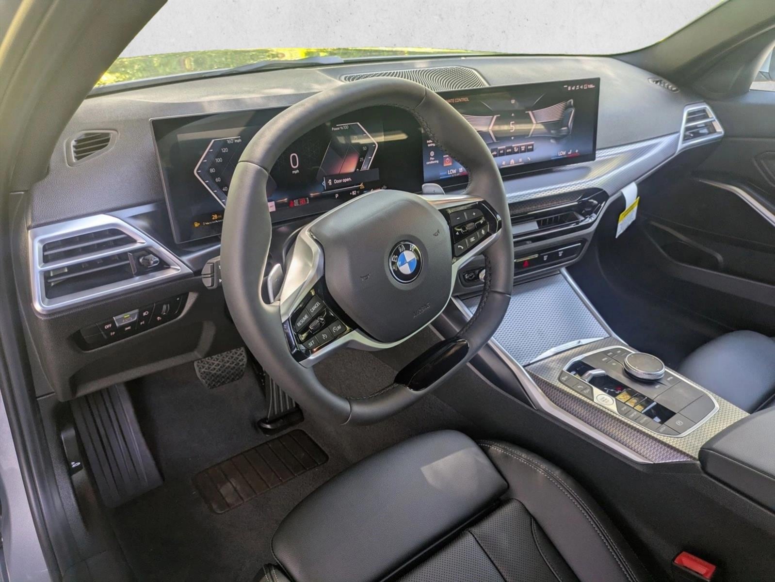 2025 BMW 330i photo 3
