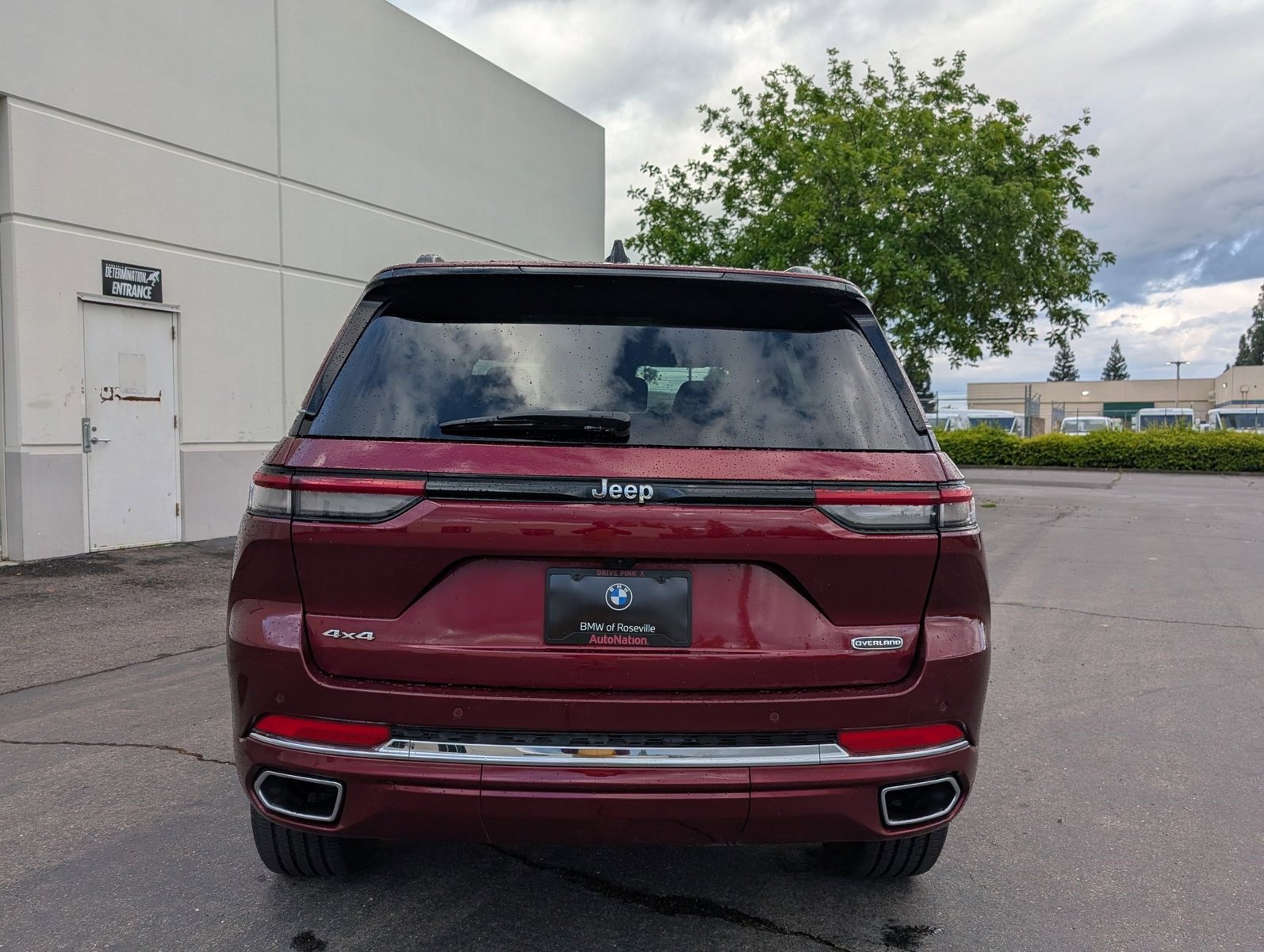 2023 Jeep Grand Cherokee Overland photo 3