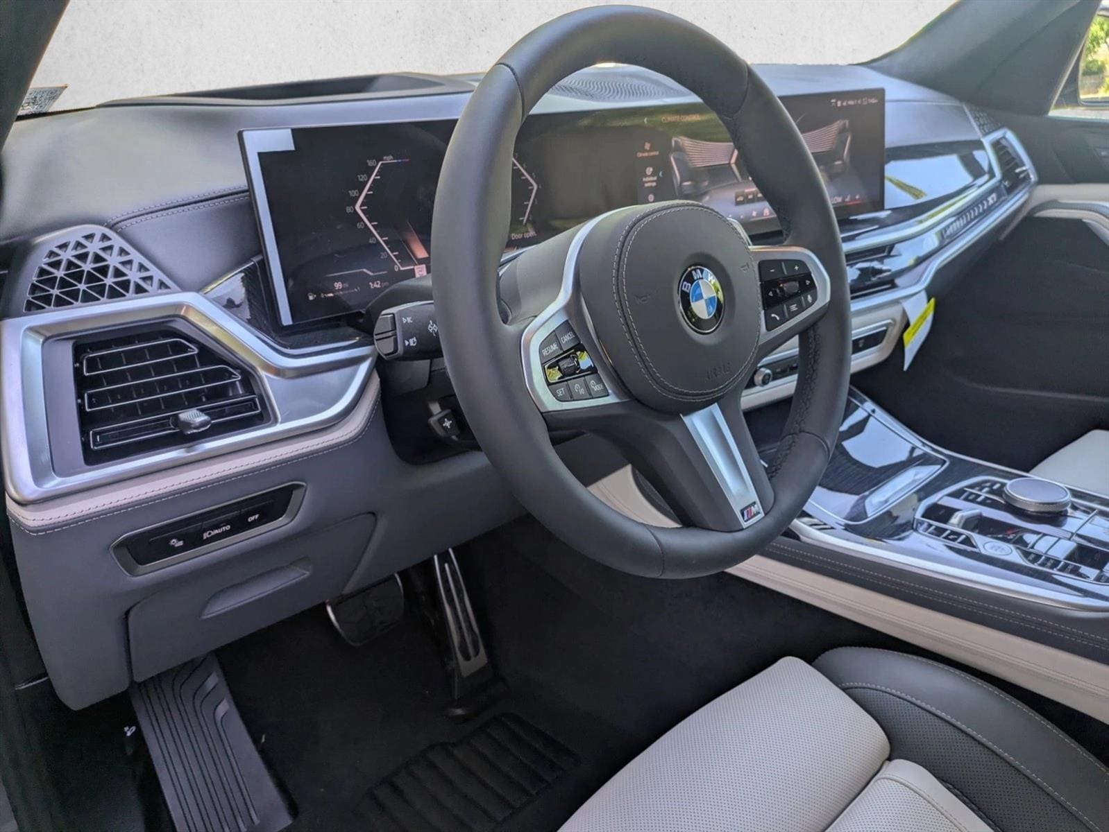 2025 BMW X7 40i - Photo 10