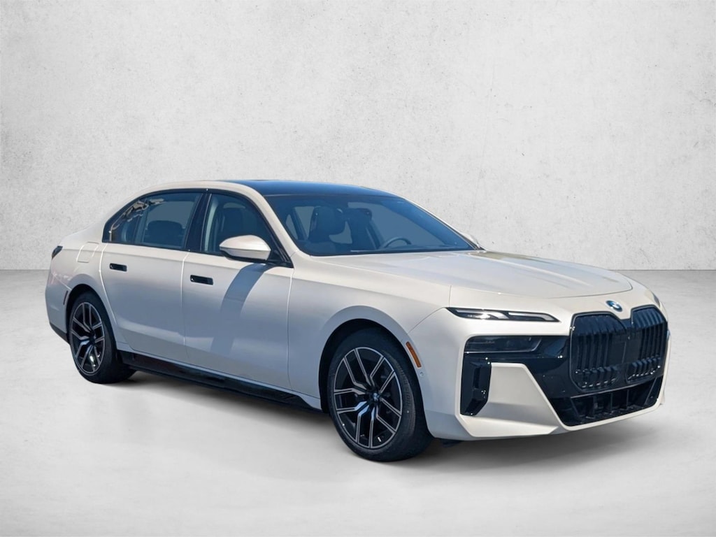 New 2026 BMW 750e xDrive Sedan