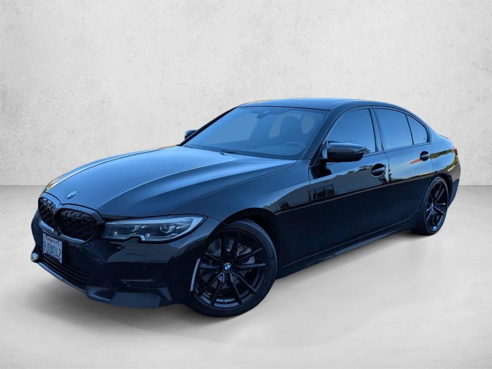 2020 BMW 3 Series 330i Sedan's photo