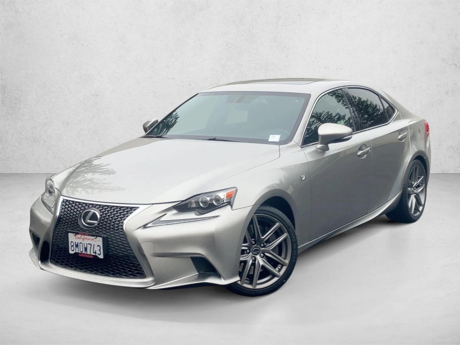 2016 Lexus IS 200t's photo
