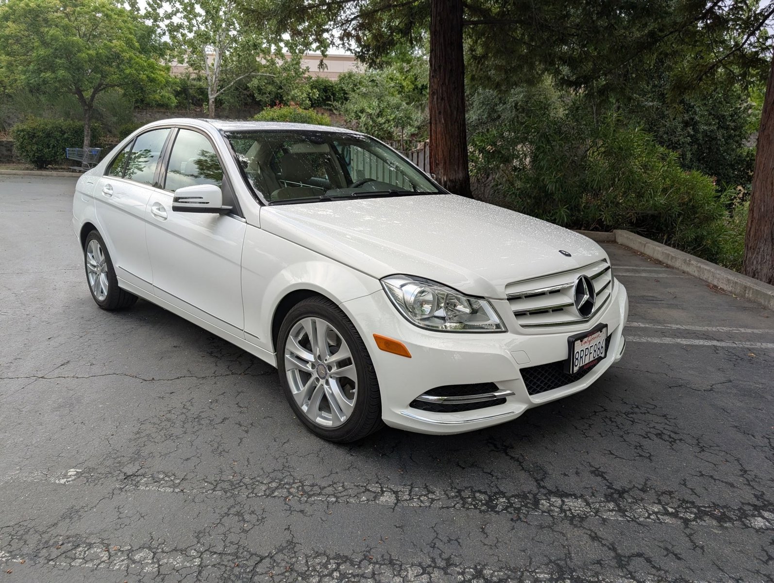 2013 Mercedes-Benz C-Class C 300 4MATIC photo 2