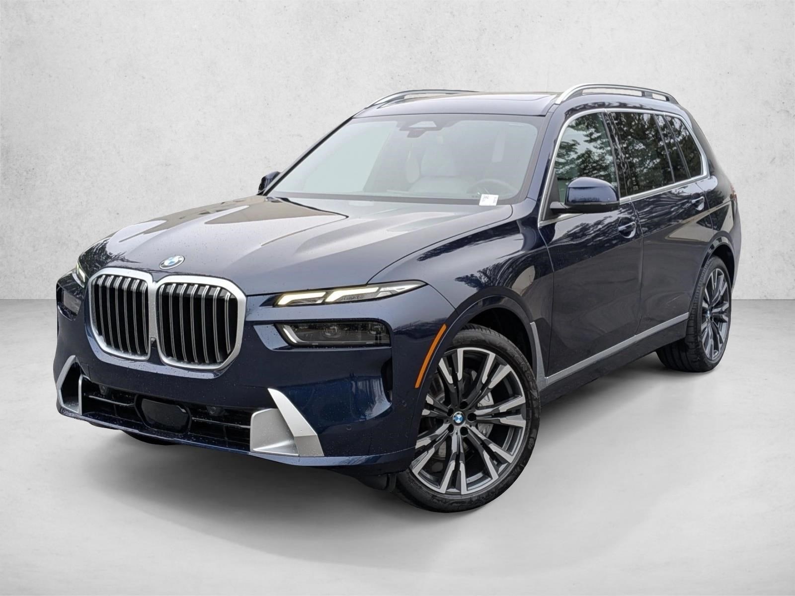 2026 BMW X7 40i's photo
